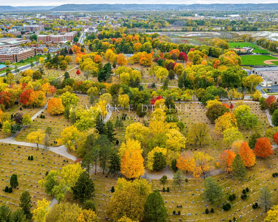 Oak Grove Cemetery: Riot of Fall Color